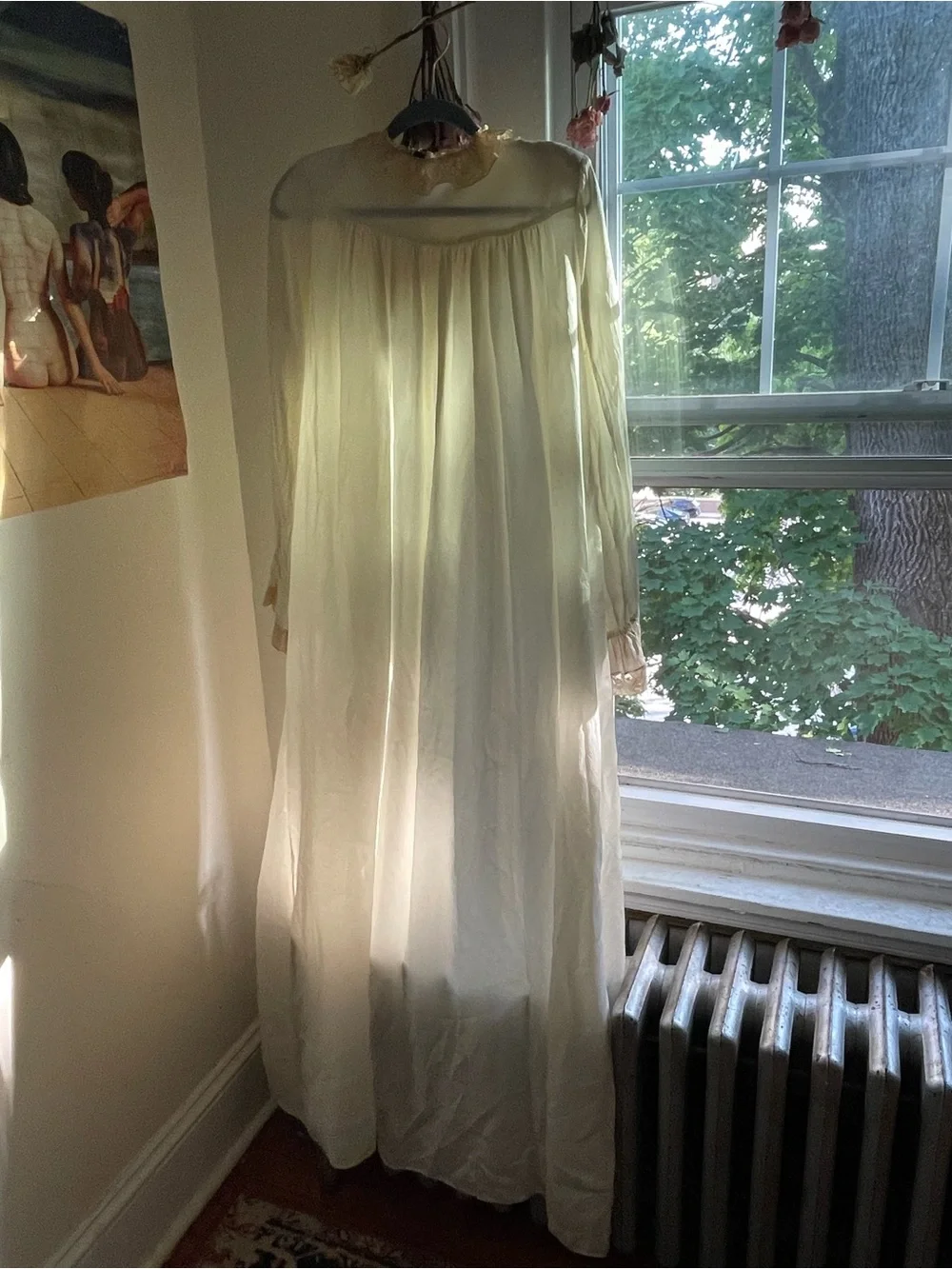 Vintage Silk Robe - Picture 10 of 14